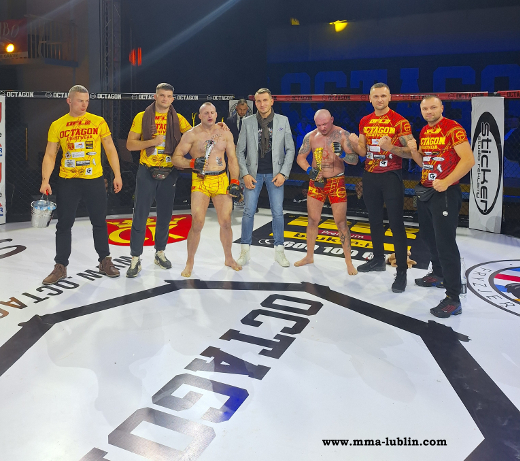 MMA MUAY-THAI SANDA SUBMISSION SAMOOBRONA KICKBOXING K1 FIGHT LUBLIN. Treningi HALA GLOBUS KAZIMIERZA WIELKIEGO 8