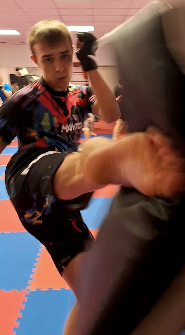 Mma-dladzieci-trening-muaythai-sanda-lublin