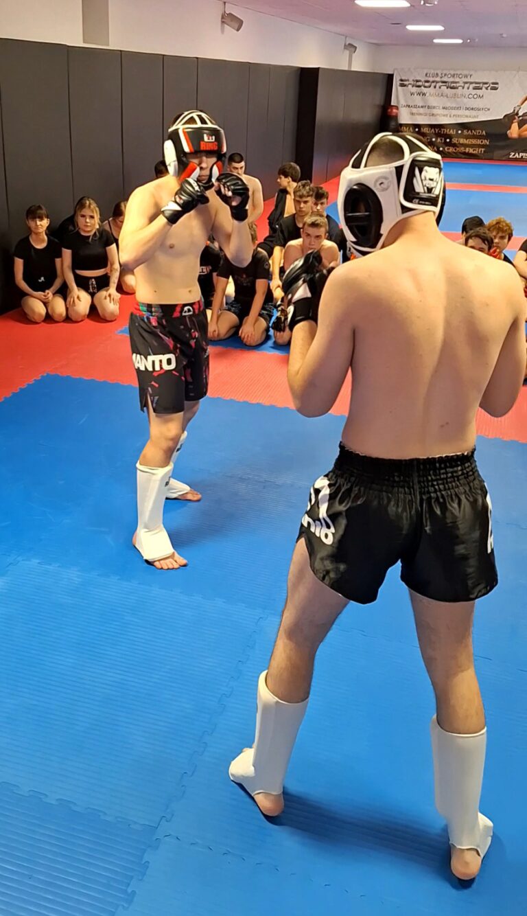 Walka-chlopaki-mma-lublin-fightclub-shootfighters